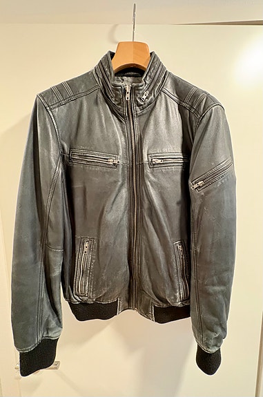 Product image 1 of 6