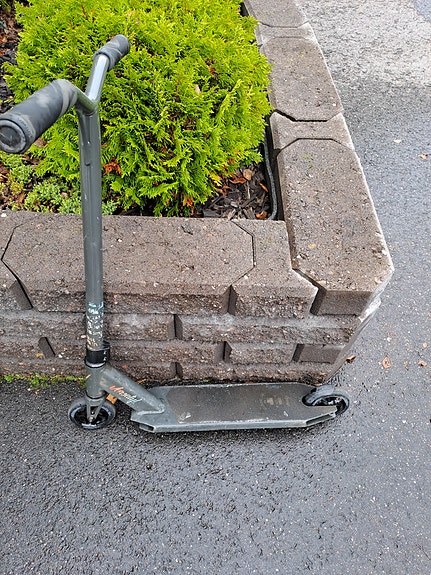Product image 1 of 8