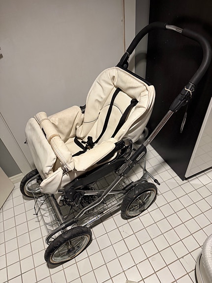 Product image 1 of 3