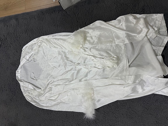 Product image 2 of 17