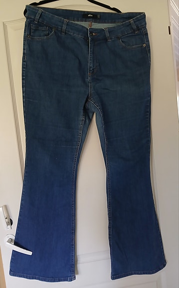 Product image 2 of 13