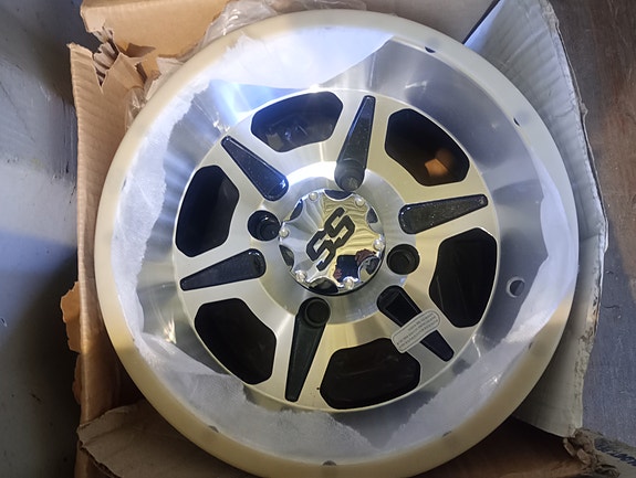 Product image 2 of 5