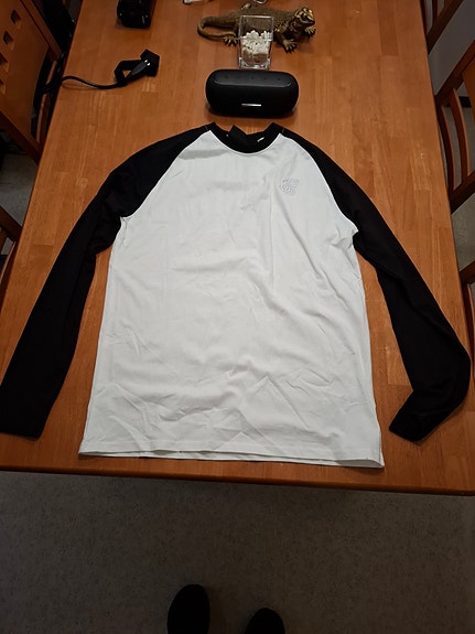 Product image 1 of 3