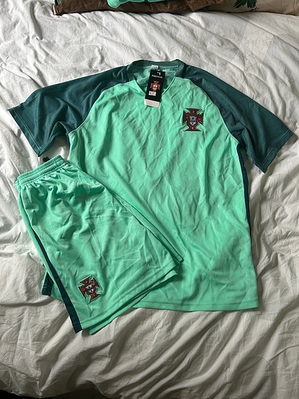 Product image 1 of 9