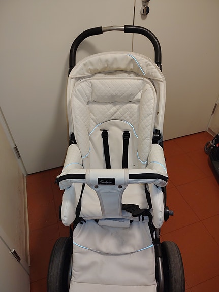 Product image 1 of 4