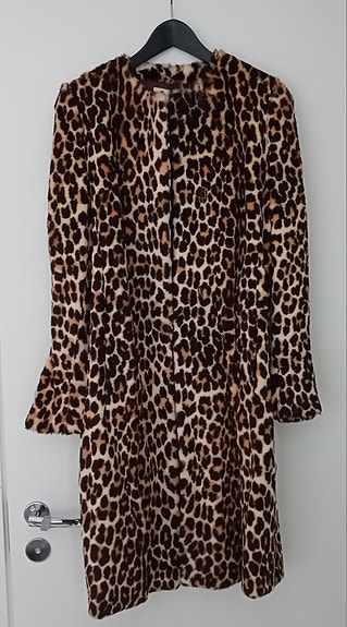 Product image 1 of 9