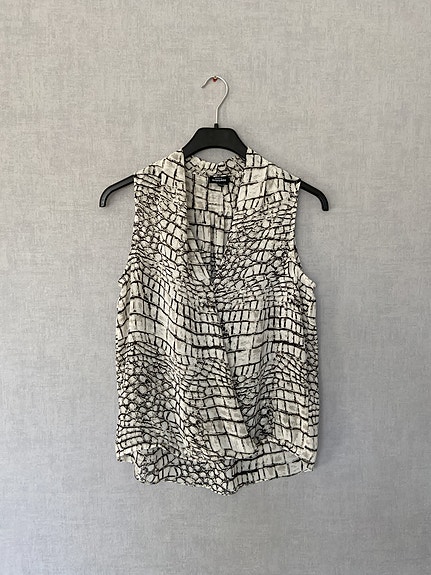 Product image 1 of 8