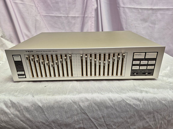 Product image 1 of 9