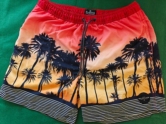 Product image 1 of 7