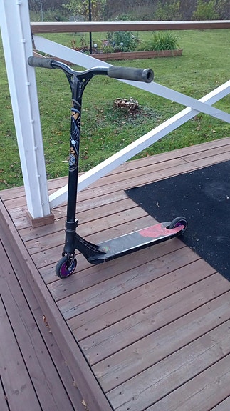 Product image 1 of 3