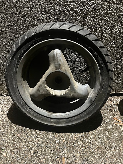 Product image 1 of 3
