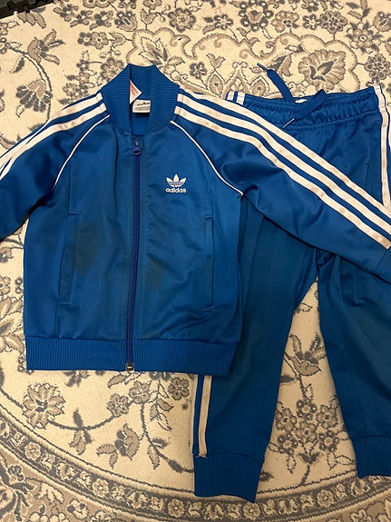 Adidas verkkapuku