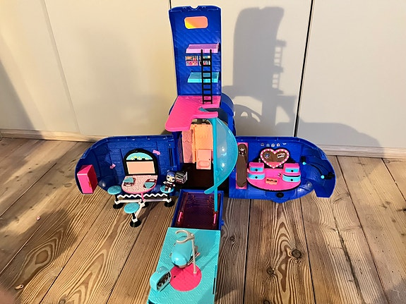 Product image 1 of 8
