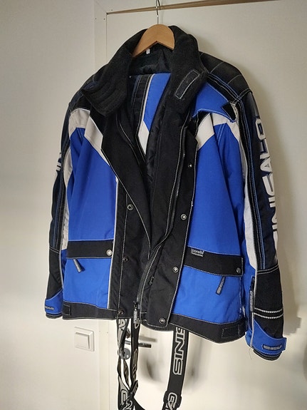 Product image 1 of 7
