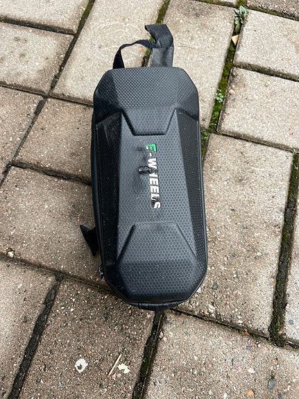 Product image 1 of 3