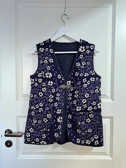 Product image 1 of 8