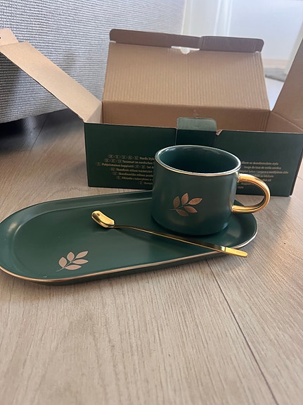 Product image 1 of 3