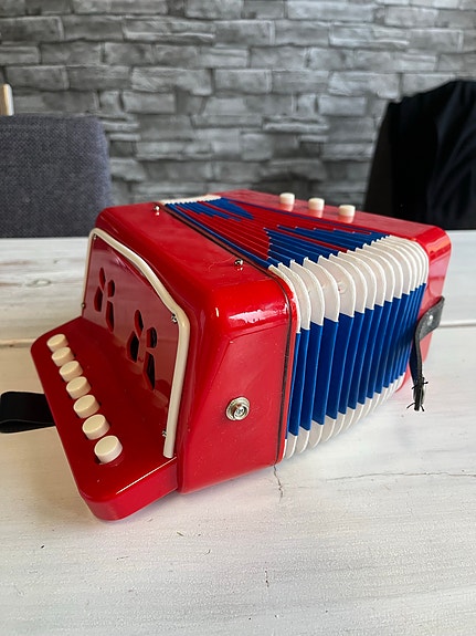 Product image 1 of 3