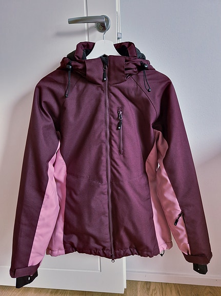 Product image 1 of 3