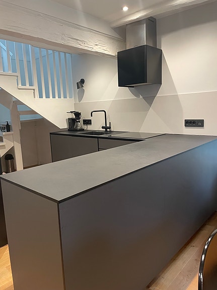 Product image 1 of 10