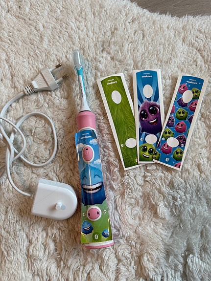 Product image 1 of 4