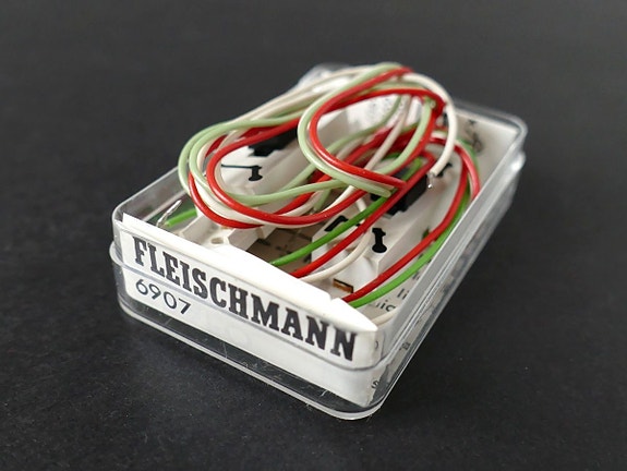 Product image 1 of 6