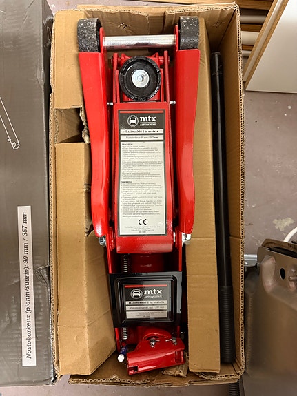 Product image 1 of 2
