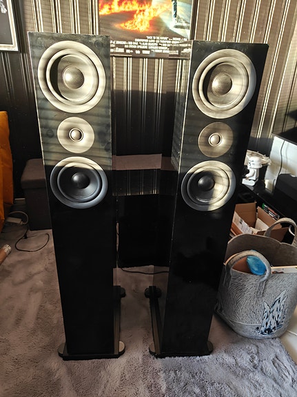 Product image 1 of 4