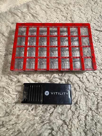 Product image 1 of 2