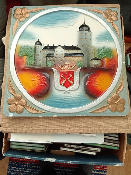 Product image 1 of 2