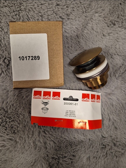 Product image 1 of 2
