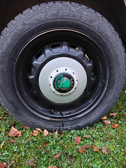Product image 1 of 3