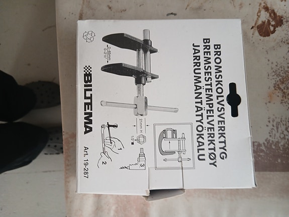 Product image 1 of 2