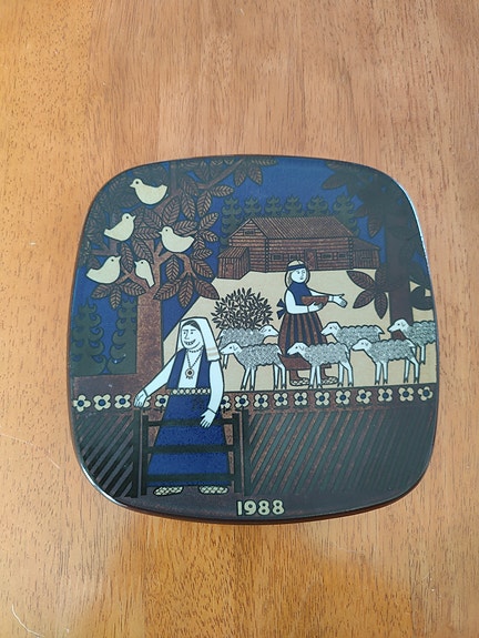 Product image 1 of 2