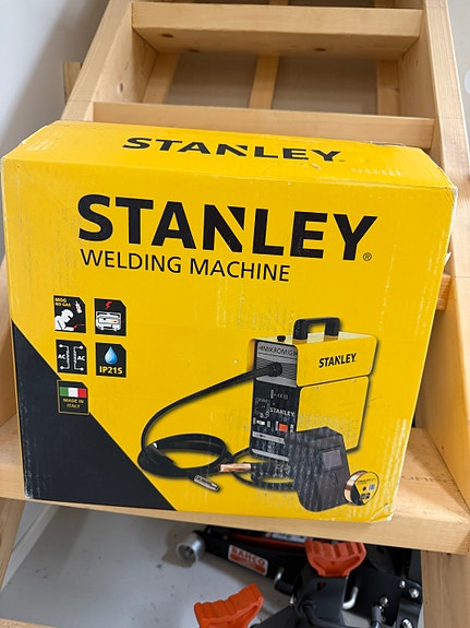 Product image 1 of 2