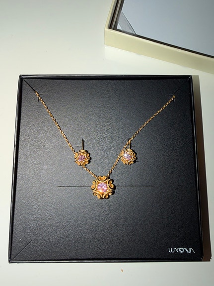 Product image 1 of 3