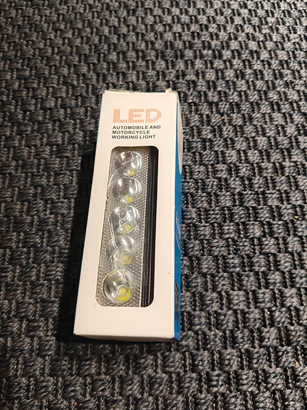 Product image 1 of 2