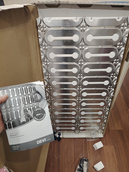 Product image 1 of 2