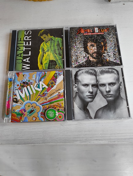 Product image 1 of 4