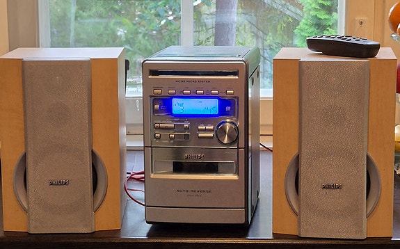 Product image 1 of 2