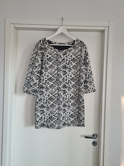 Product image 1 of 8