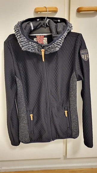 Product image 1 of 6