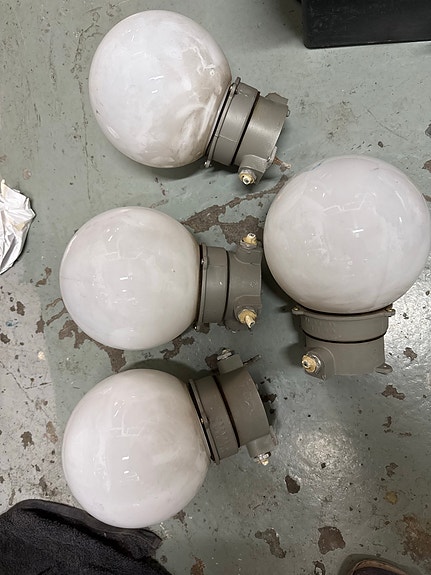 Product image 1 of 3