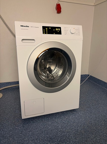 Product image 1 of 8