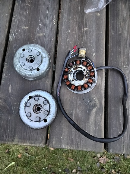 Product image 1 of 2