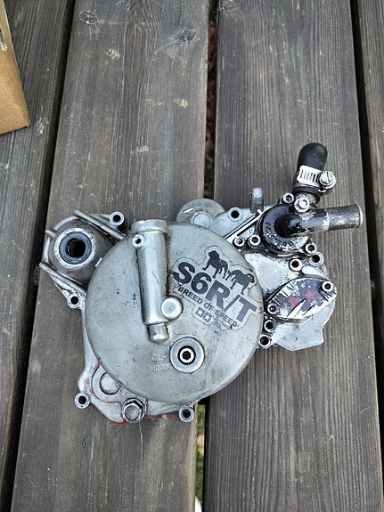 Product image 1 of 2