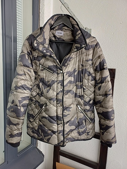 Product image 1 of 8