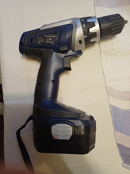Product image 1 of 2