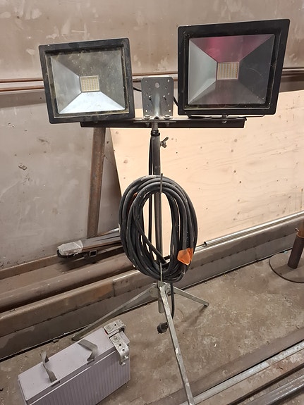 Product image 1 of 2