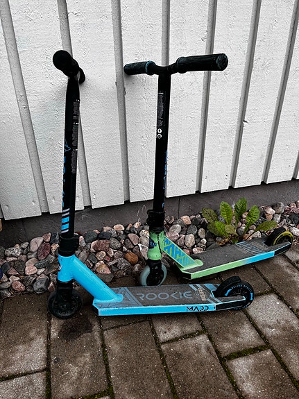 Product image 1 of 3
